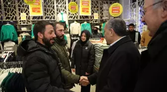 Van'da AK Parti Büyükşehir Belediye Başkan Adayı Abdulahat Arvas, esnafı ziyaret etti