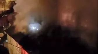 Artvin Murgul'da İki Katlı Evde Çıkan Yangın Kontrol Altına Alındı