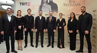 TRT 1'in yeni dizisi Bir Sevdadır 'Bir Aile İstiyorum' izleyicisiyle buluştu