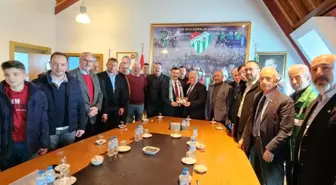 İYİ Parti Bursa Milletvekili Selçuk Türkoğlu, Bursaspor'u ziyaret etti