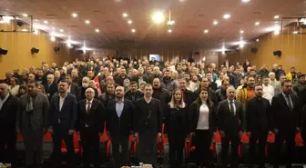 Cumhur İttifakı'nın Mersin Büyükşehir Belediye Başkan adayı Serdar Soydan, Erdemli ilçesinde AK Parti ve MHP'nin mahalle başkanlarıyla buluştu