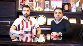 Sivasspor, İbrahim Akdağ'ı transfer etti