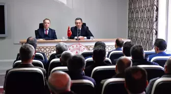 Kırşehir Valisi Hüdayar Mete Buhara, Okul Müdürleriyle Toplantı Yaptı