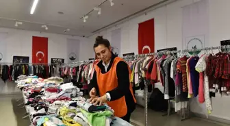 Osmangazi Belediyesi Sevgi Mağazası, İhtiyaç Sahibi Vatandaşlara Yardım Ediyor