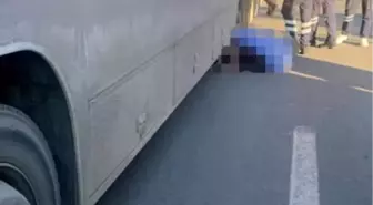 Ankara'da Polis Aracından Atlayan Kadın Otobüsün Altında Kalarak Hayatını Kaybetti