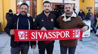 Sivasspor, Ankaragücü maçı için YHT ile Ankara'ya gitti