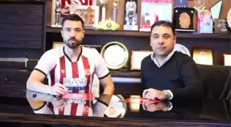 Sivasspor, İbrahim Akdağ'ı transfer etti