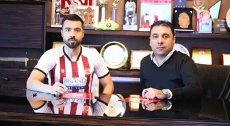 EMS Yapı Sivasspor, İbrahim Akdağ'ı transfer etti