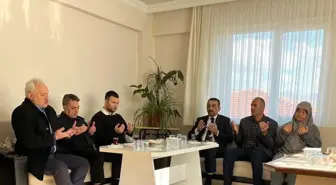 Zonguldak Valisi, şehit kardeşi trafik kazasında hayatını kaybeden Turgay Yıldızhan'ın ailesine taziye ziyaretinde bulundu