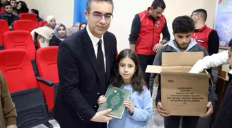 Ağrı Gençlik Merkezi, depremde hayatını kaybedenler için hatim duası düzenledi