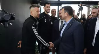 Hamza Dağ, Altay ve Göztepe Spor Kulübü yöneticilerine destek sözü verdi
