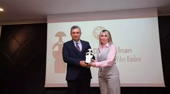 Akdeniz Üniversitesi Rektörü Prof. Dr. Özlenen Özkan'a Antalya Tanıtım Vakfı tarafından ödül verildi
