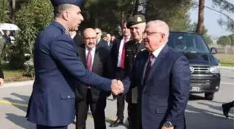 Milli Savunma Bakanı Balıkesir Valiliği'ni ziyaret etti