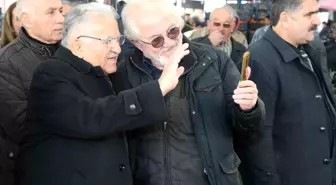 Kayseri Büyükşehir Belediye Başkanı Sahabiye Pazar Yeri'ni Ziyaret Etti