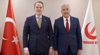 Eski AK Parti Şanlıurfa Büyükşehir Belediye Başkanı Nihat Çiftçi, Yeniden Refah Partisi'ne katılarak Karaköprü Belediye Başkan adayı oldu