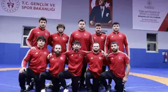 Grekoromen Milli Takımı Büyükler Avrupa Güreş Şampiyonası'na hazırlanıyor