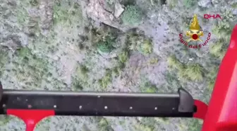 İtalya İtfaiyesi Dağcıyı Helikopterle Kurtardı