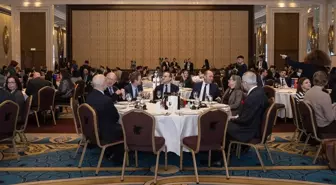 Jean Monnet Burs Programı'ndan mezun olan bursiyerlere sertifika töreni düzenlendi