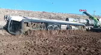 Kırıkkale'de Tren Devrildi: 2 Yaralı