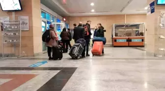 Yüksek Hızlı Tren Yolcuları Bilet Bulmakta Zorlanıyor