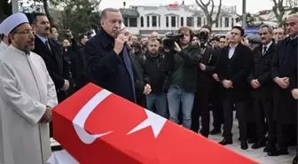 Alev Alatlı son yolculuğuna uğurlandı! Cenazeye Erdoğan'ın tabut başındaki sözleri damga vurdu