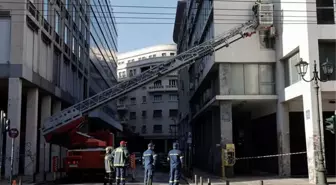 Atina'da Çalışma Bakanlığı önünde bomba patladı