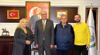 Bozüyük Belediye Başkanı Zeki Müren'in Ailesiyle Bir Araya Geldi
