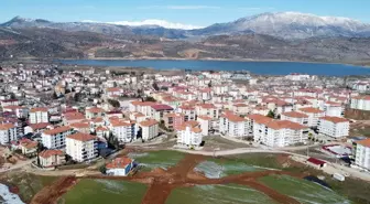 Adıyaman Gölbaşı'nda Zemin Sıvılaşması İnceleniyor