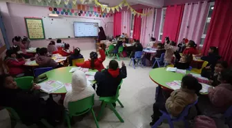 Filistinli mültecilere yardımın durması krizi derinleştiriyor