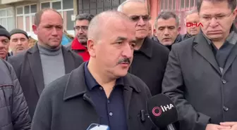 Tokat Niksar Günebakan köyünde heyelan nedeniyle evlerde ve yollarda çatlaklar oluştu