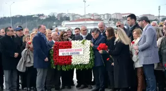 Sinop'ta mübadelenin 101. yıl dönümü anısına denize çelenk bırakıldı