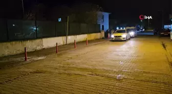 Aracın çarptığı moped araçtaki anne ve kızı yaralandı