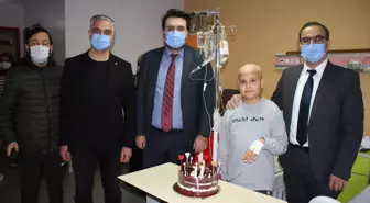 Van'da lösemi tedavisi gören çocuğa Beşiktaş sürprizi