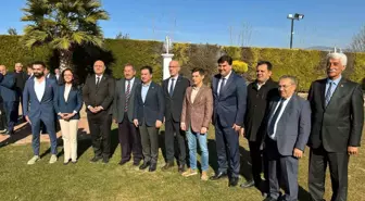 Muğla'da CHP'nin Büyükşehir Belediye Başkan adayı Ahmet Aras ve 13 ilçe belediye başkan adayı basın mensuplarıyla bir araya geldi