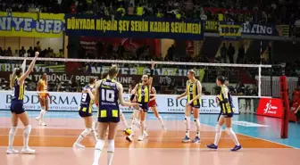 Fenerbahçe Opet, Galatasaray Daikin'i 3-0 mağlup etti