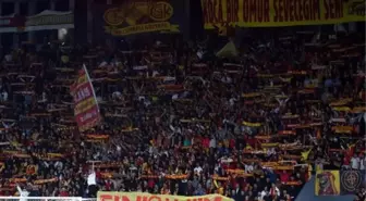 Göztepe, ezeli rakibi Altay'ı 4-0 mağlup ederek yoluna devam etti