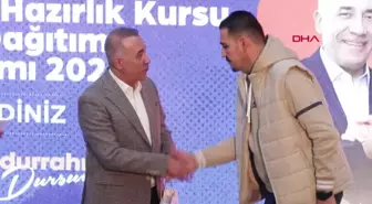 Sultangazi Belediyesi Engelliler Koordinasyon Merkezi'nden EKPSS Hazırlık Kursu Öğrencilerine Kitap Dağıtımı