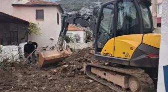 İZSU, Karaburun Cumhuriyet Caddesi'nde Kanalizasyon Şebekesi İmalatını Tamamladı