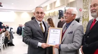 Kütahya Belediyesi Sanatçılara Ödül Verdi