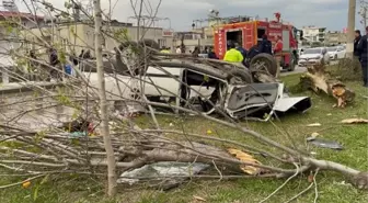 Osmaniye'de Ters Dönen Otomobil Kazası: 1'i Ağır 3 Yaralı