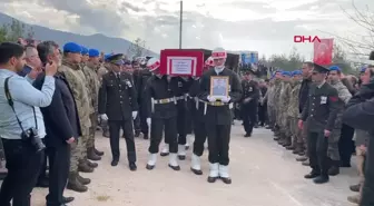Irak'ta PKK'lı teröristlerin taciz atışında şehit olan Piyade Uzman Çavuş Kadir Dingil'in cenazesi Osmaniye'de toprağa verildi