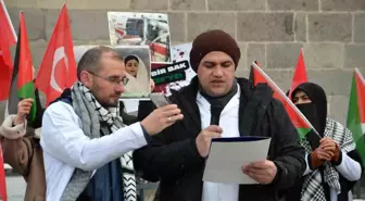 Erzurum'da İsrail'in Gazze'ye yönelik saldırılarını protesto etmek için hekimler ve sağlık görevlileri bir araya geldi