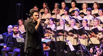 Adana'da Depremin Birinci Yılında '11 İlin Türküsü' Konseri Düzenlendi