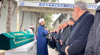 Bursa İl Müftüsü Yavuz Selim Karabayır, Annenin Son Yolculuğunda Cenaze Namazını Kıldırdı