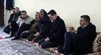 Van-Bahçesaray karayolunda çığ faciasında şehit olan güvenlik korucuları anıldı