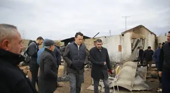 Cumhur İttifakı'nın Eskişehir Büyükşehir Belediye Başkan adayı Nebi Hatipoğlu Seyitgazi'de seçim irtibat bürosu açılışına katıldı