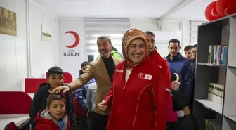 Gaziantep'te Türk Kızılay ve Türksat işbirliğiyle '100. Yıl Kütüphanesi' açıldı