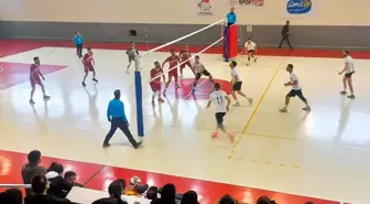 Osmaniye'de Voleybol Üniversiteler Arası Bölgesel Lig Müsabakaları Başladı
