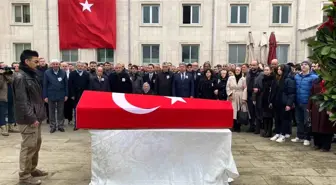 İstanbul Boğazı'nda Kılavuz Kaptan Oğuz Kök için tören düzenlendi