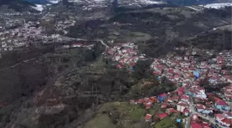 Tokat'ta heyelan sonrası köy ikiye ayrıldı